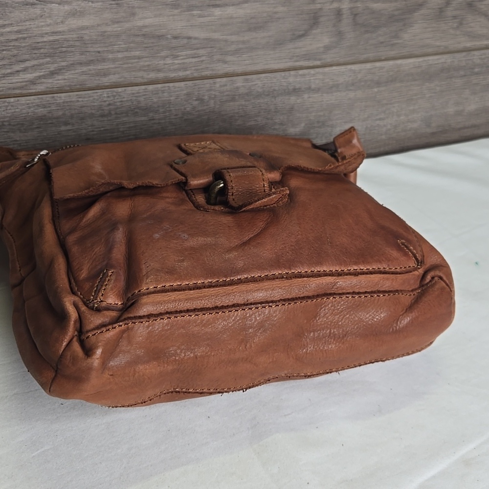 Harbour 2Nd Brown Leather Crossbody Bag - Picture 5 of 9